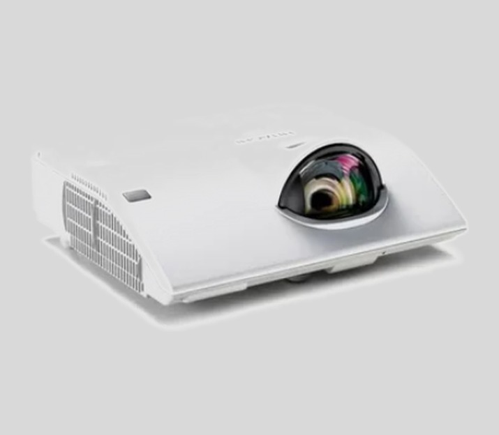 Short throw projector rental near me — available across Bangalore